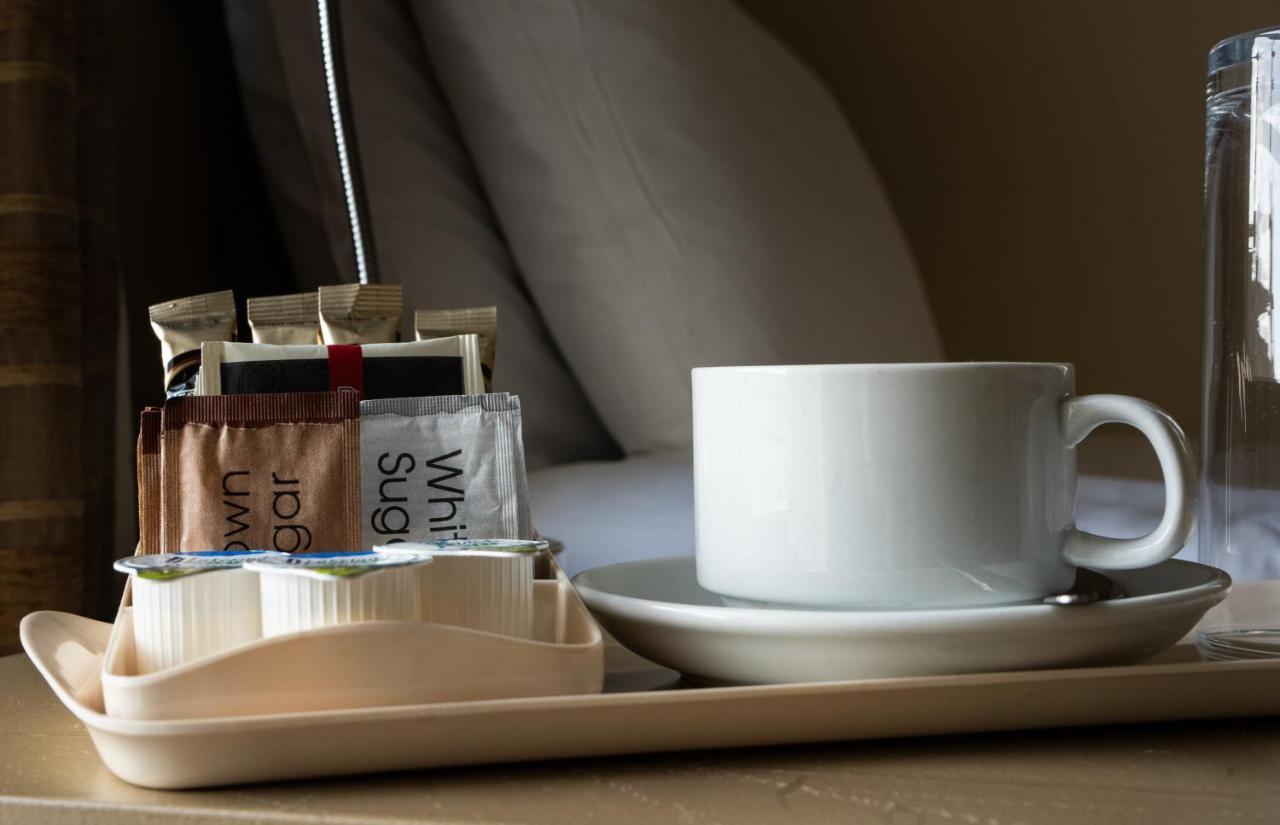 Brogans Bar & Hotel Trim Ngoại thất bức ảnh