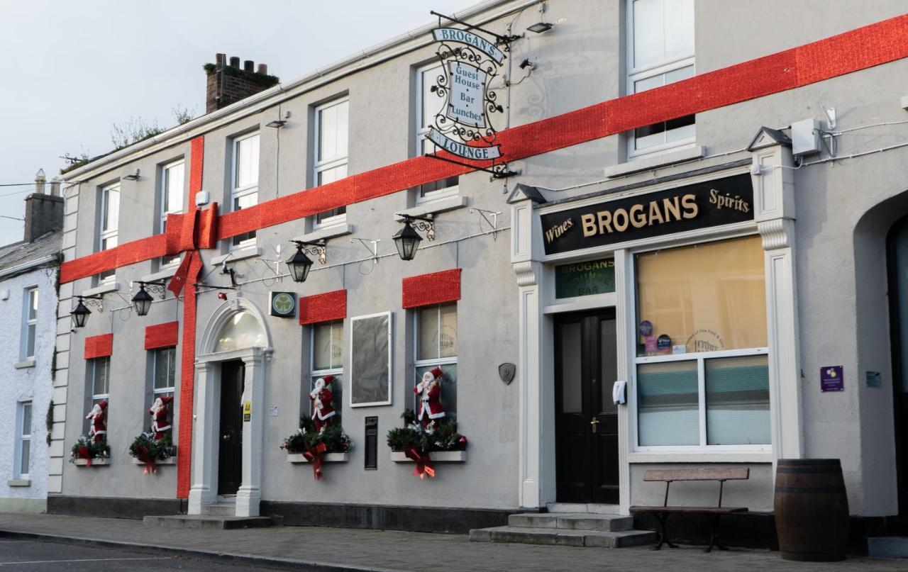 Brogans Bar & Hotel Trim Ngoại thất bức ảnh